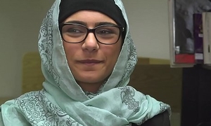 Mia Khalifa Takes Absent Hijab together with Apparel in Library (mk13825)