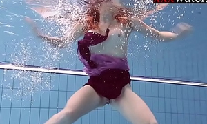 Smokin' X Russian redhead in the pool