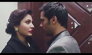 Bollywood actress hot kiss